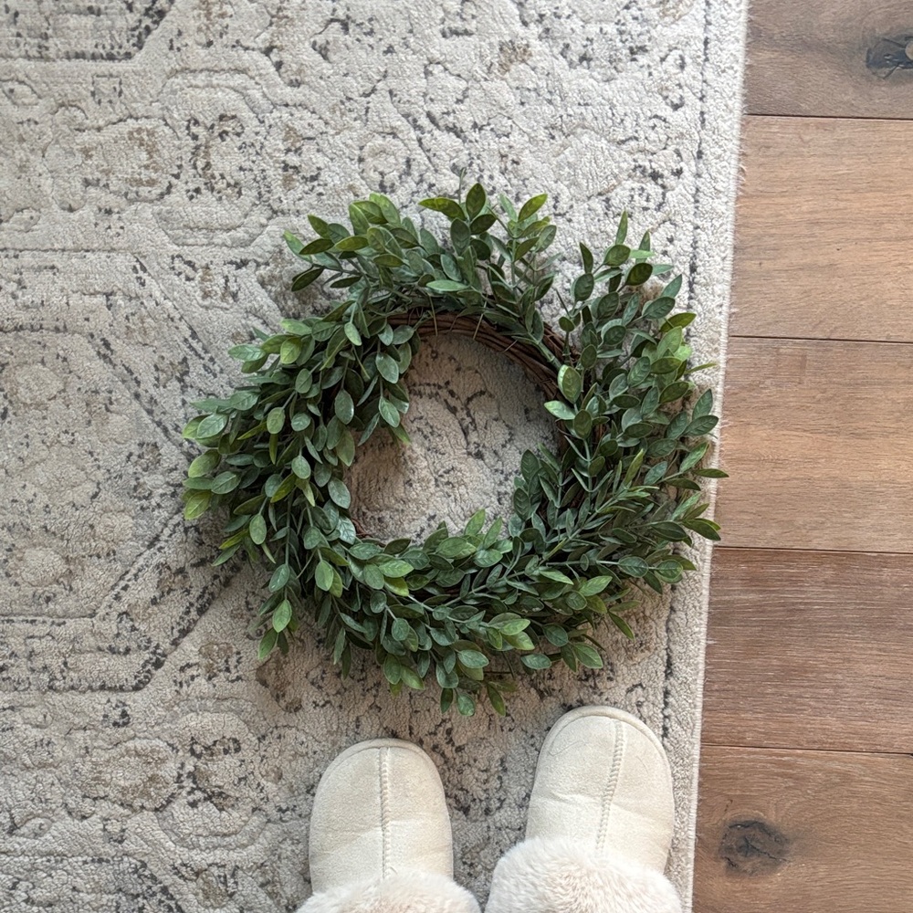 Clorox Festive Greenery Wreath